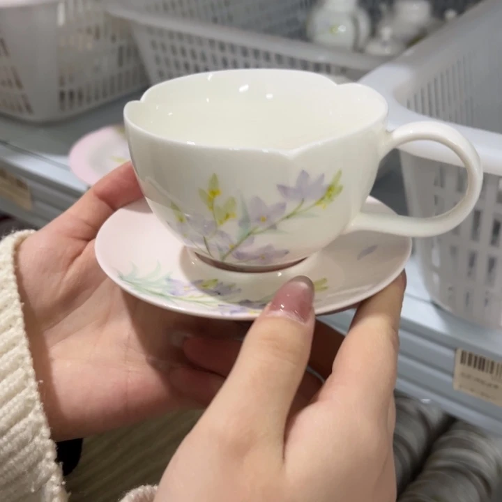 咖啡杯哈哈哈哈哈哈哈哈