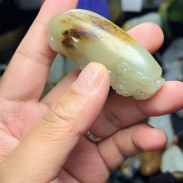 明***好和田玉未镶嵌颈饰