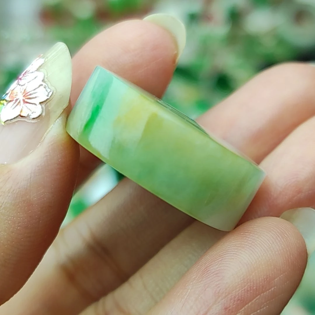 翡翠未镶嵌颈饰34