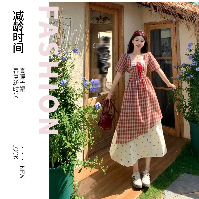 2025加宽加大女装胖mm大码连衣裙假两件套蕾丝拼接遮肉款嘎嘎显瘦