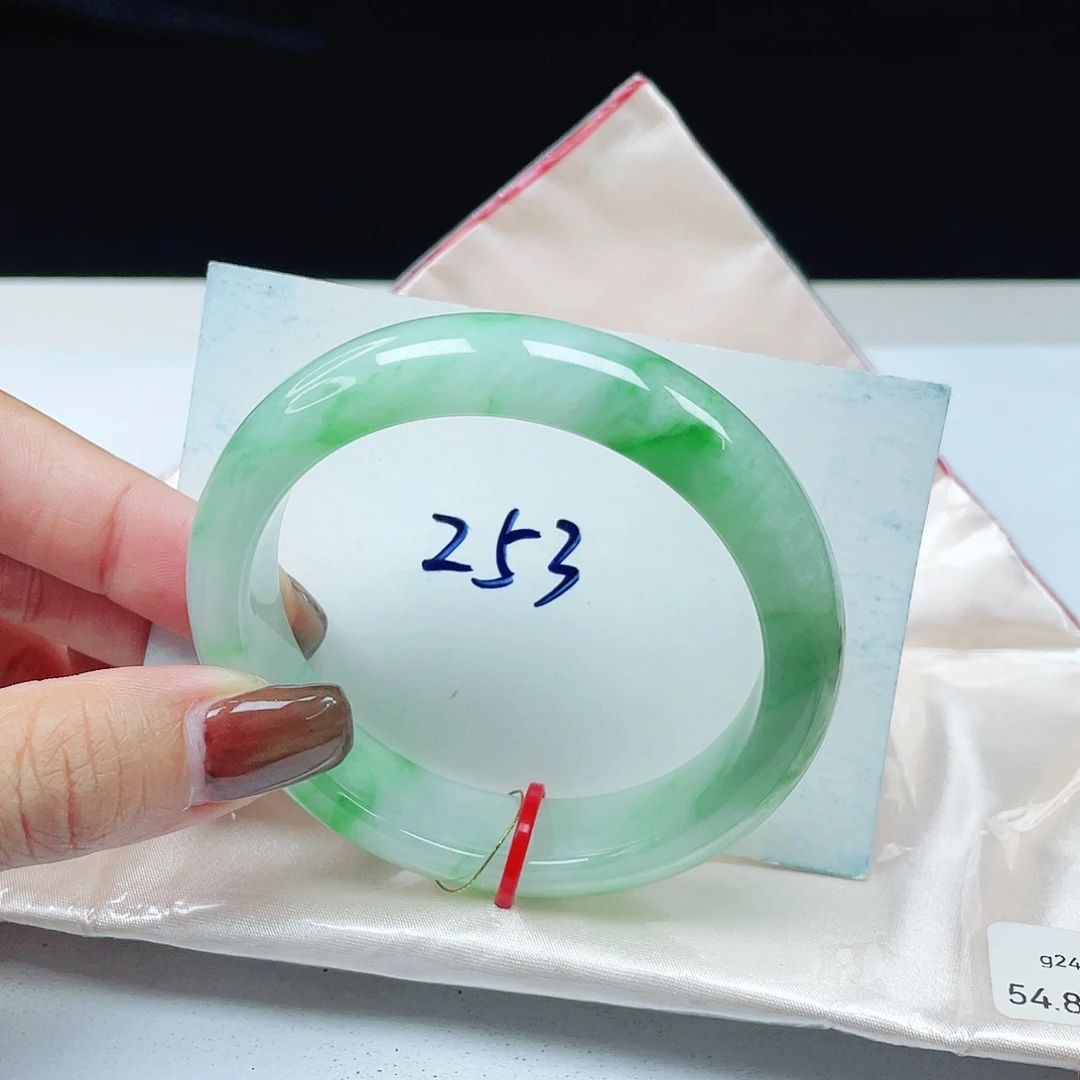 翡翠未镶嵌手镯 正圈54+