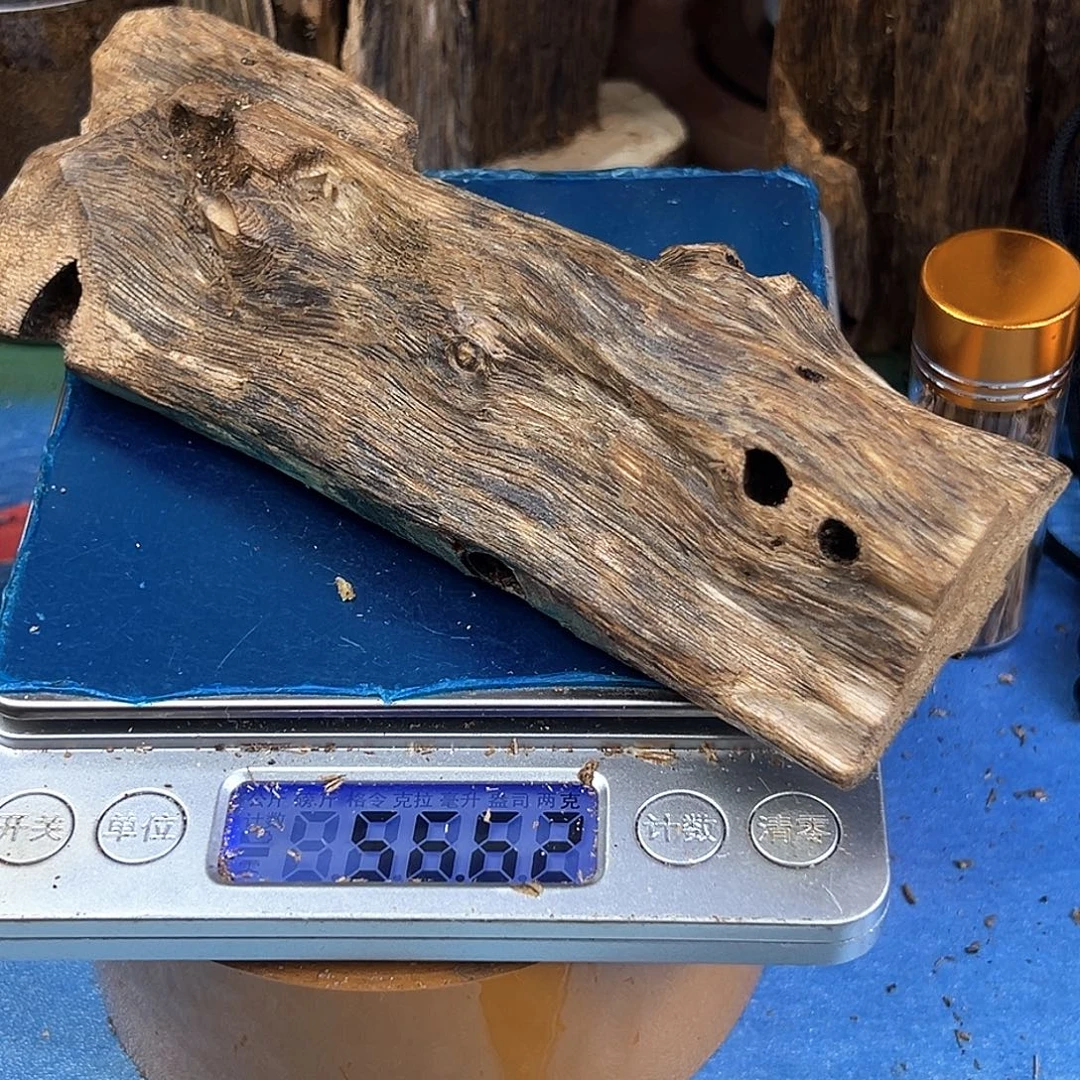 香料绿奇楠虫漏白棋56克