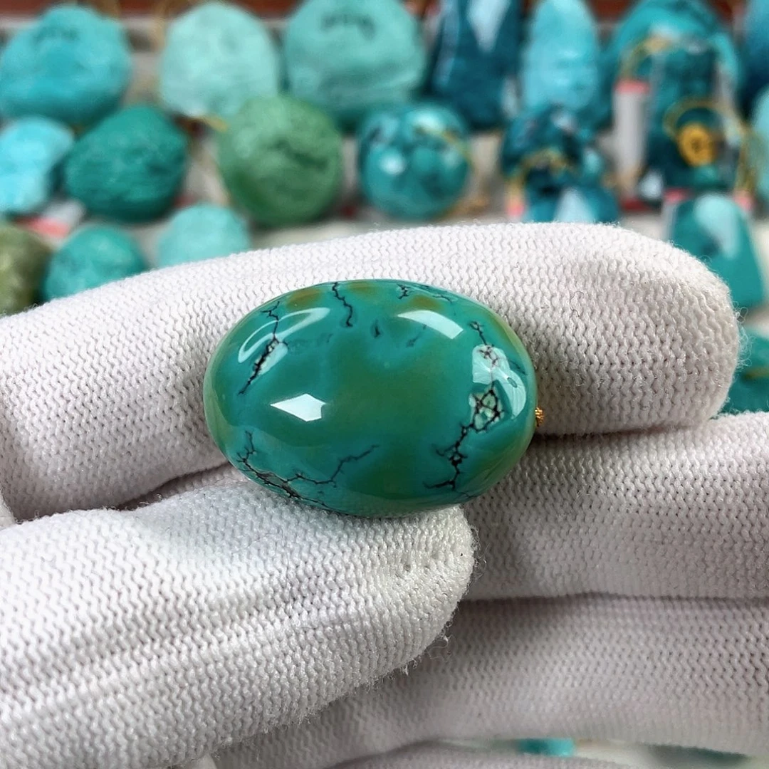 绿松石未镶嵌挂件