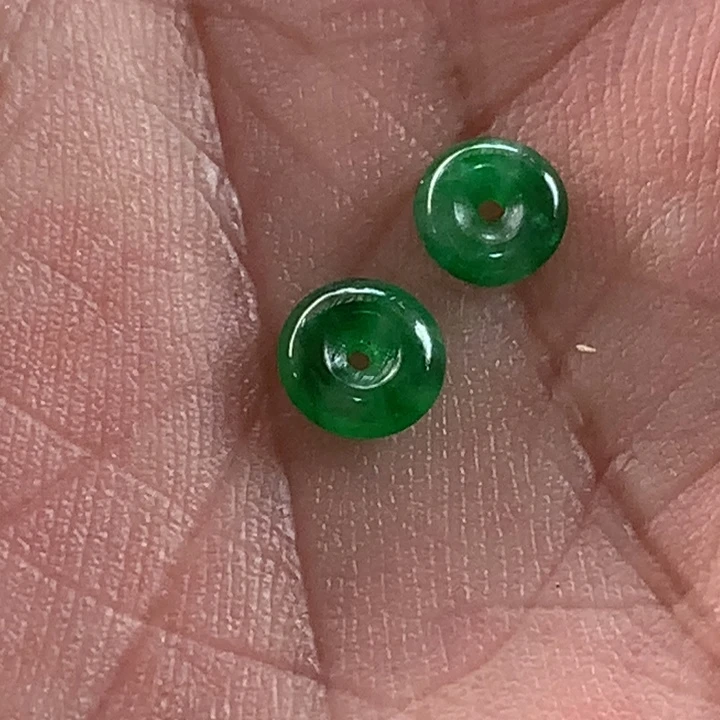 暖****未镶嵌定制翡翠翡翠