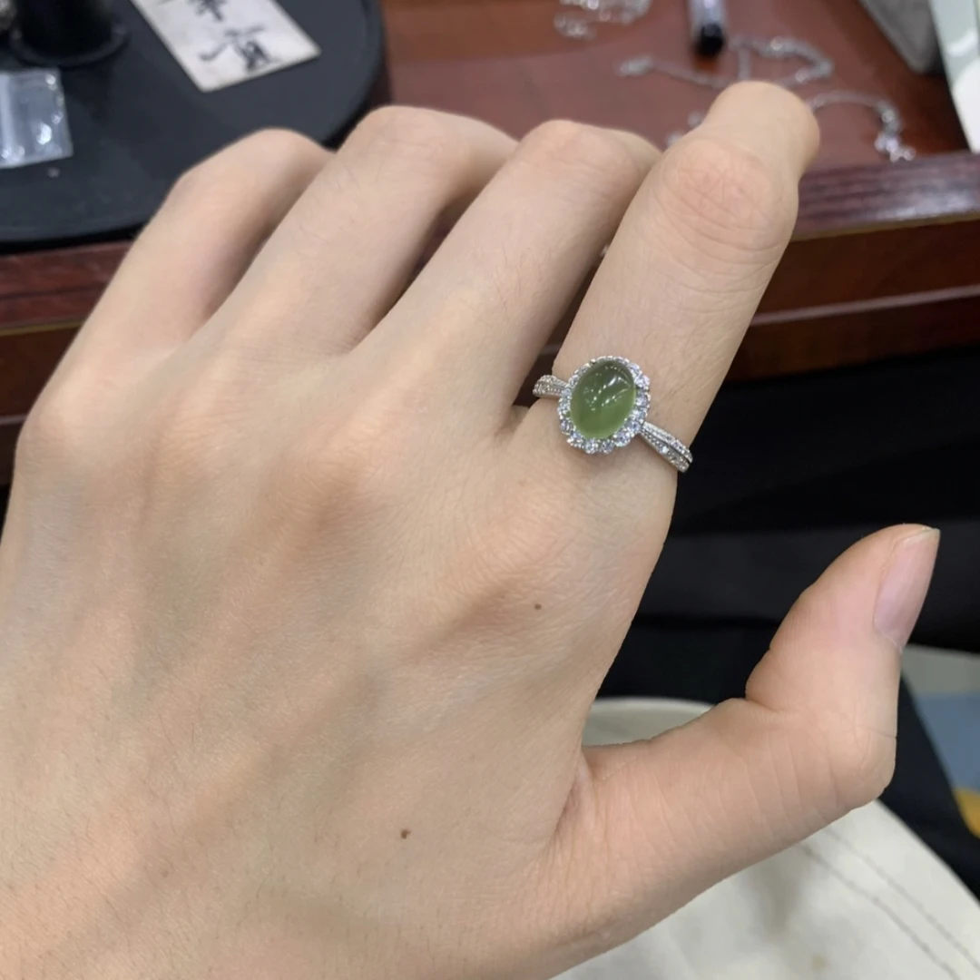 天然精致岫玉绿冰