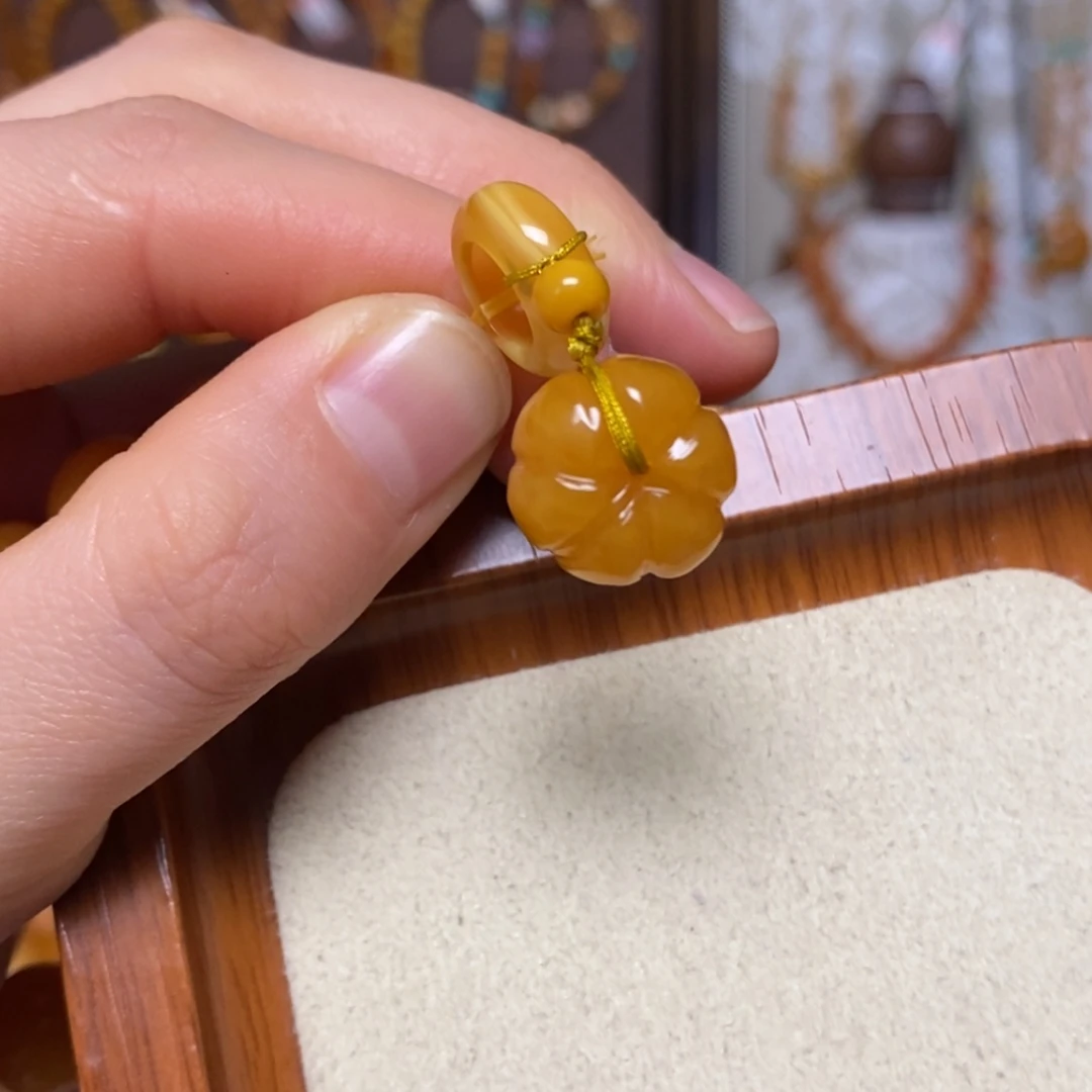 【闪购商品】蜜蜡颈饰未镶嵌开***项链吊坠定制滴流