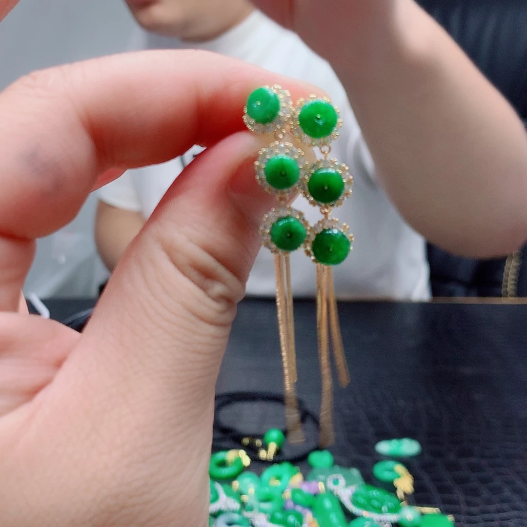 翡翠挂件14K金镶嵌