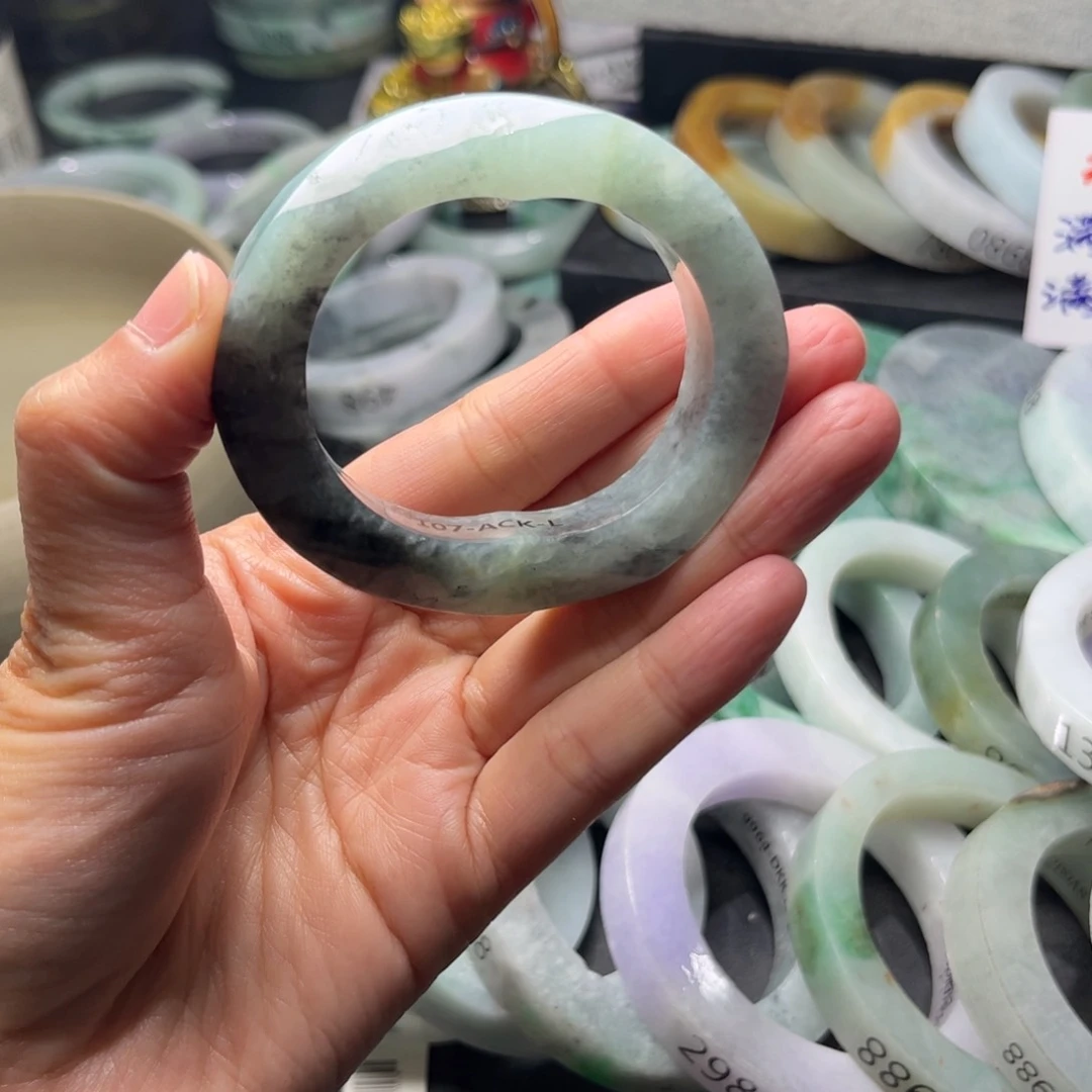 定制翡翠翡翠未镶嵌公***