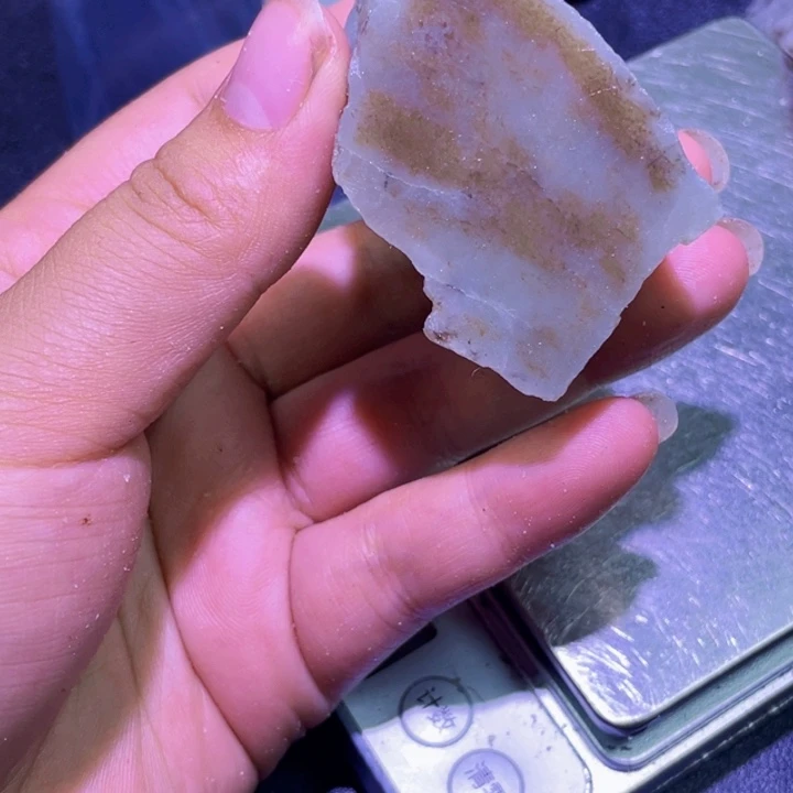 和田玉未镶嵌珠宝半成品