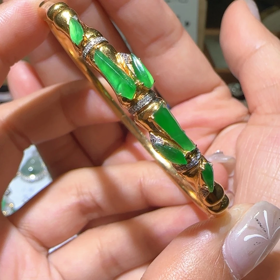 【闪购商品】翡翠手镯18K金镶嵌缅甸