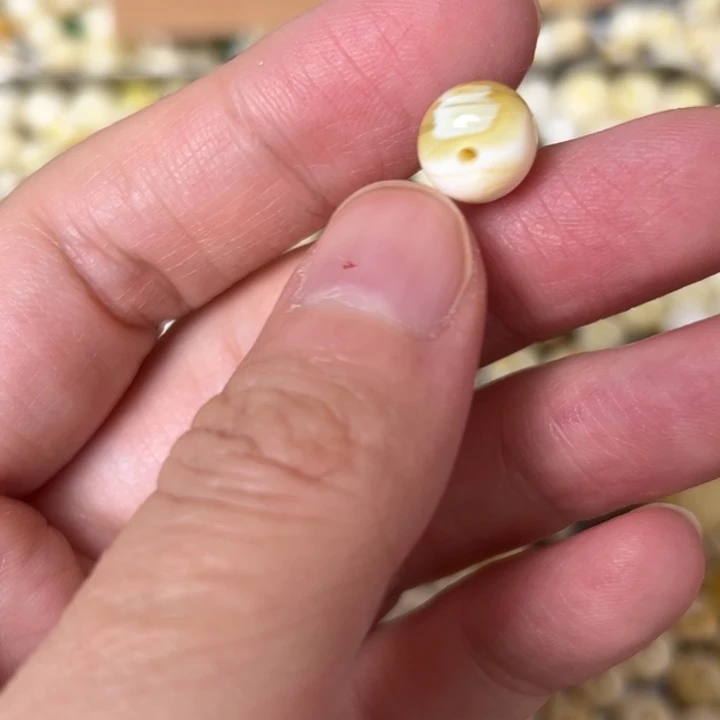 蜜蜡未镶嵌裸石9.1mm一个