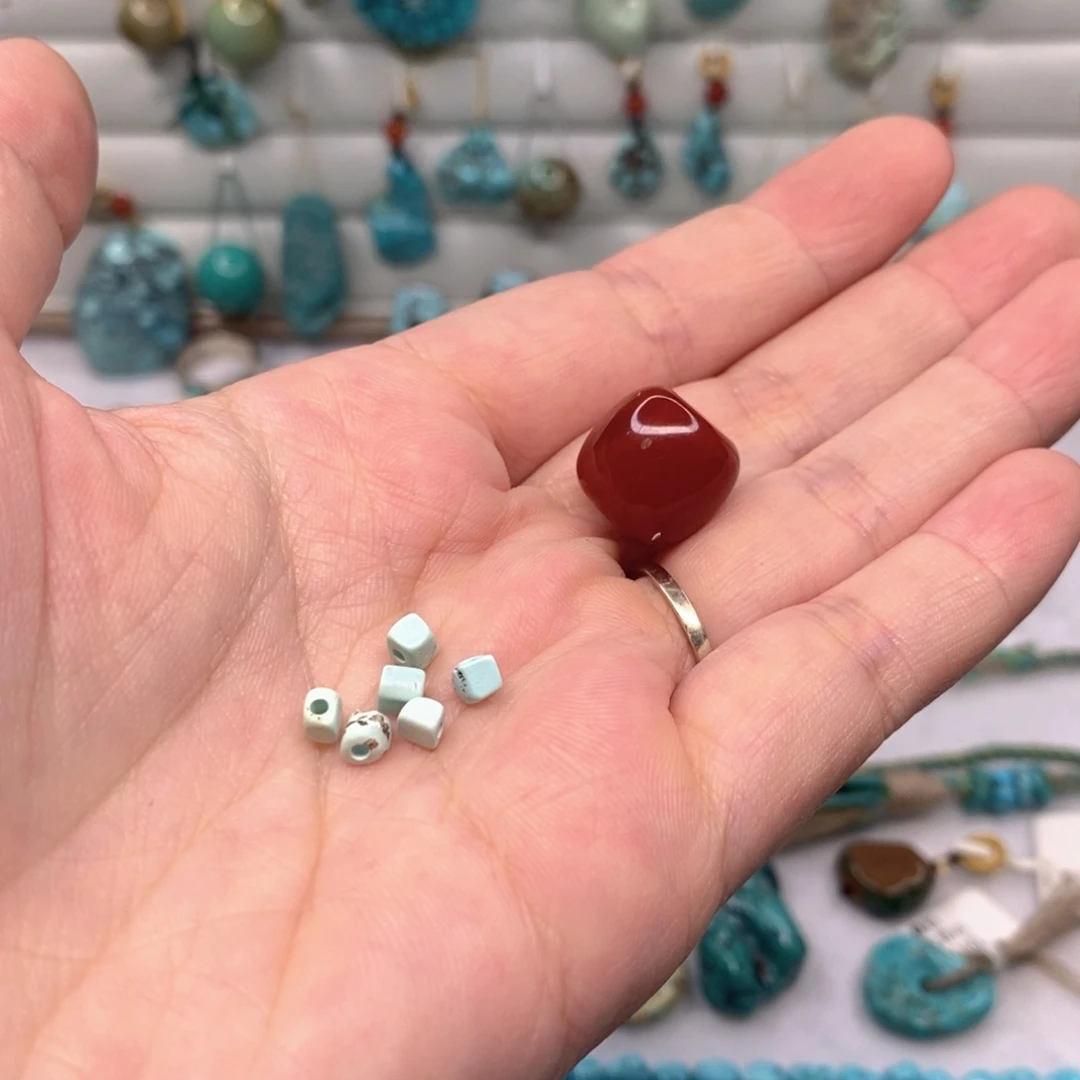 郁***香玛瑙/玉髓原矿未镶嵌