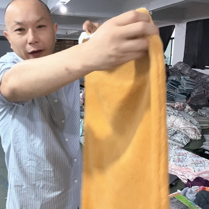 三醋酯纤维枕套黄色发1个