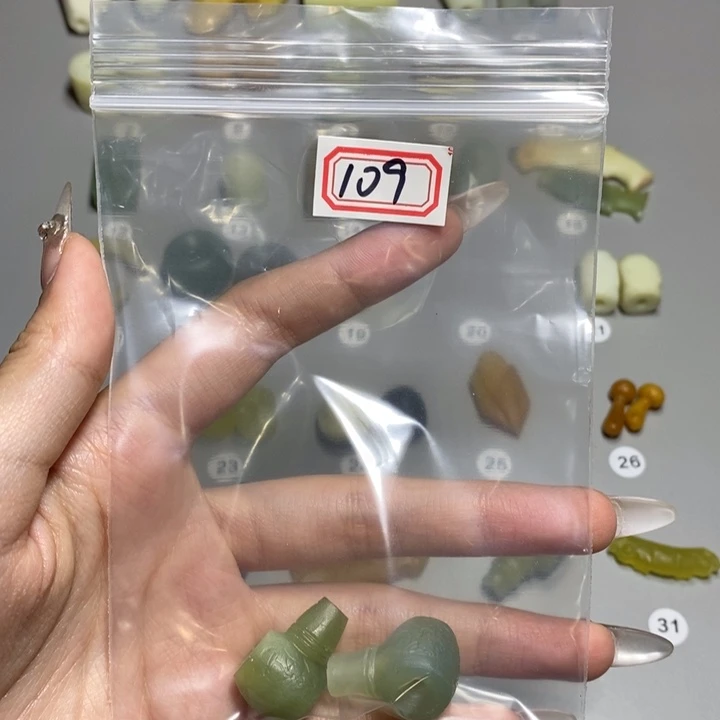 蛇纹石玉颈饰未镶嵌修*罗