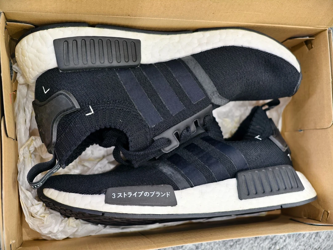 Adidas 经典配色鞋型 186号   37码