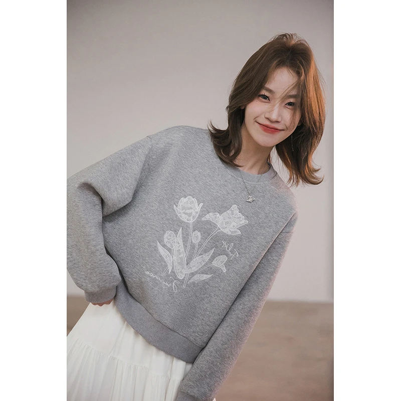 【万物生卫衣】 春季通勤撞色蕾丝贴布绣 柔软百搭灰色圆领宽松卫衣