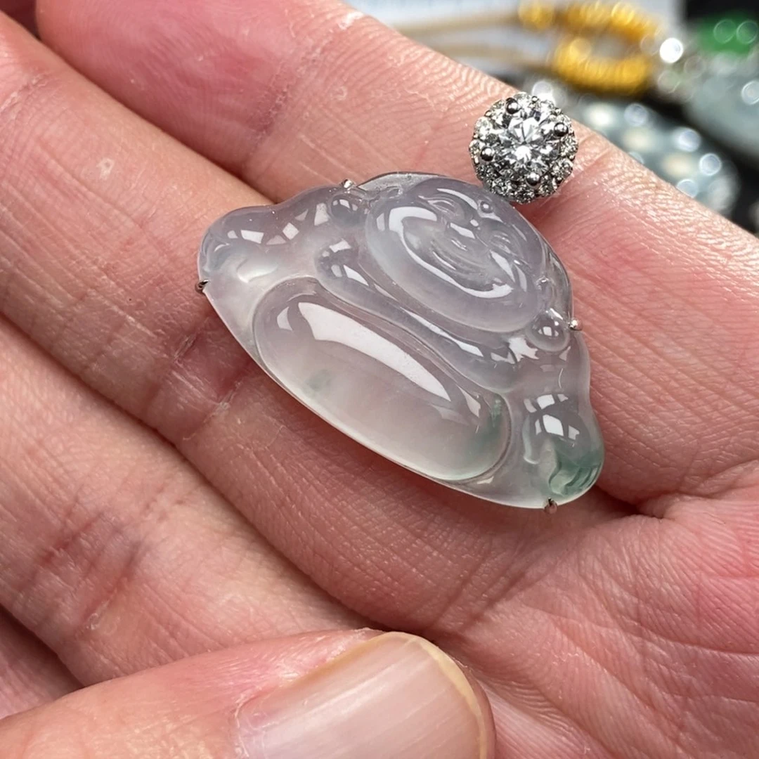 颈饰18K金镶嵌翡翠佛公
