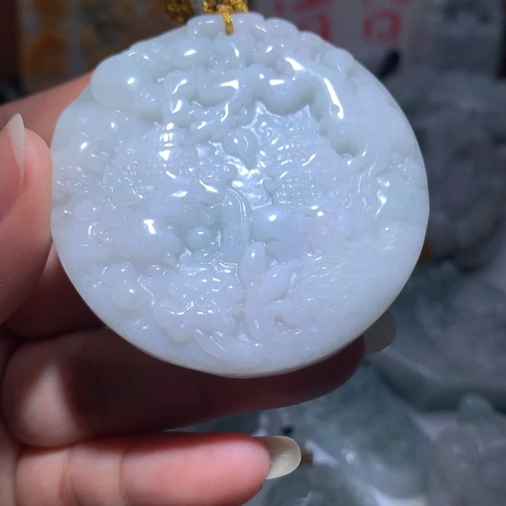 翡翠未镶嵌颈饰保真天然A货翡翠