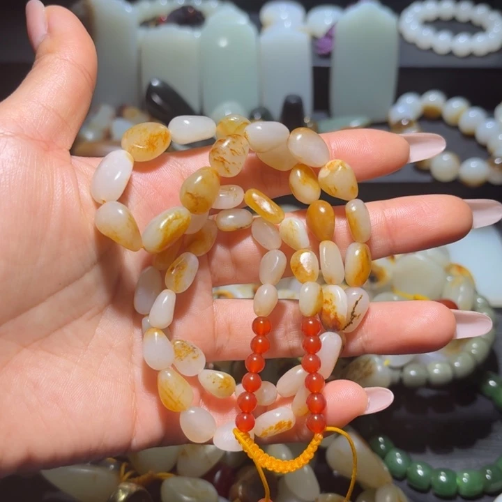 和田玉未镶嵌项链