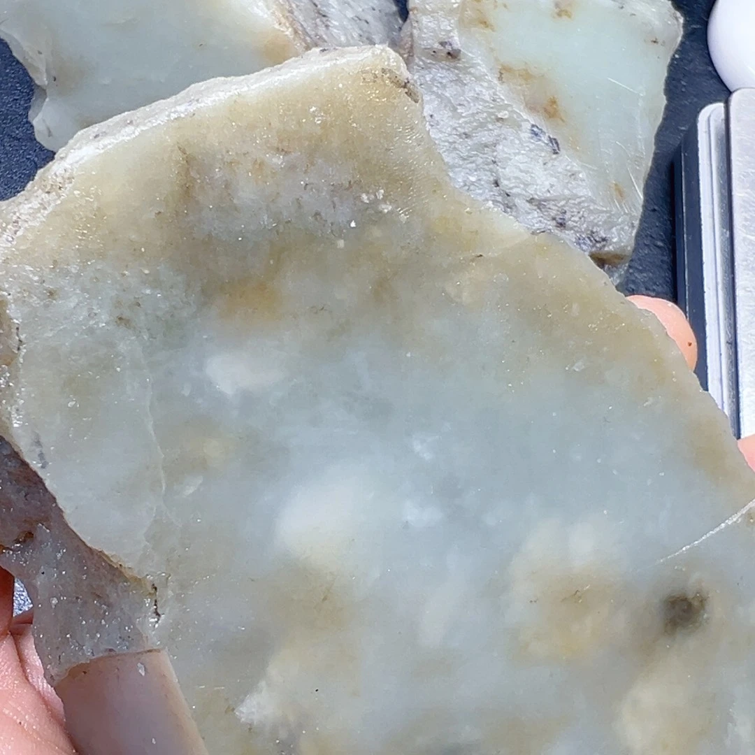 和田玉未镶嵌珠宝半成品