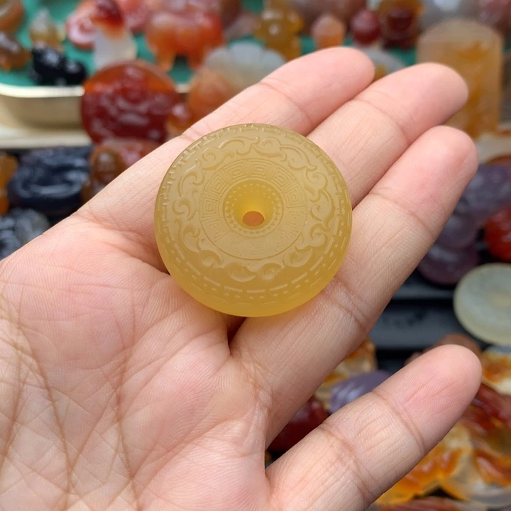 向***葵玛瑙/玉髓未镶嵌颈饰