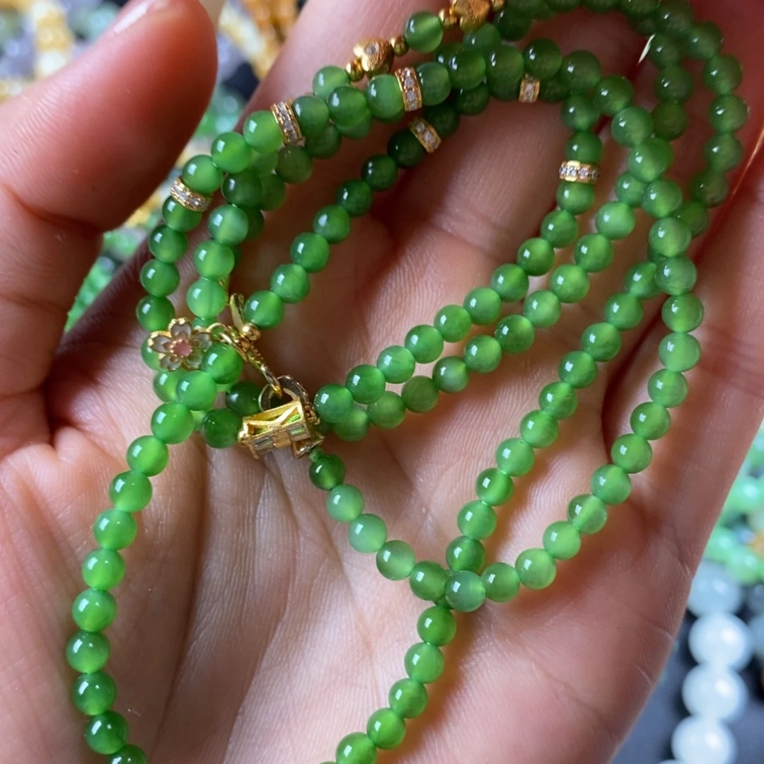 和田玉未镶嵌毛衣链俄碧果绿长串微猫