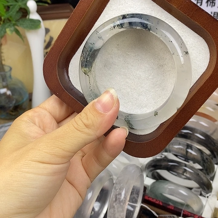 石英质玉未镶嵌手镯53.9白月光飘花8621