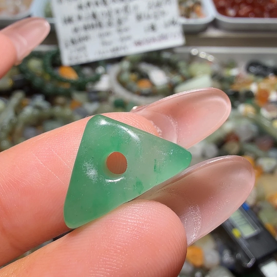 和田玉未镶嵌珠宝奇石