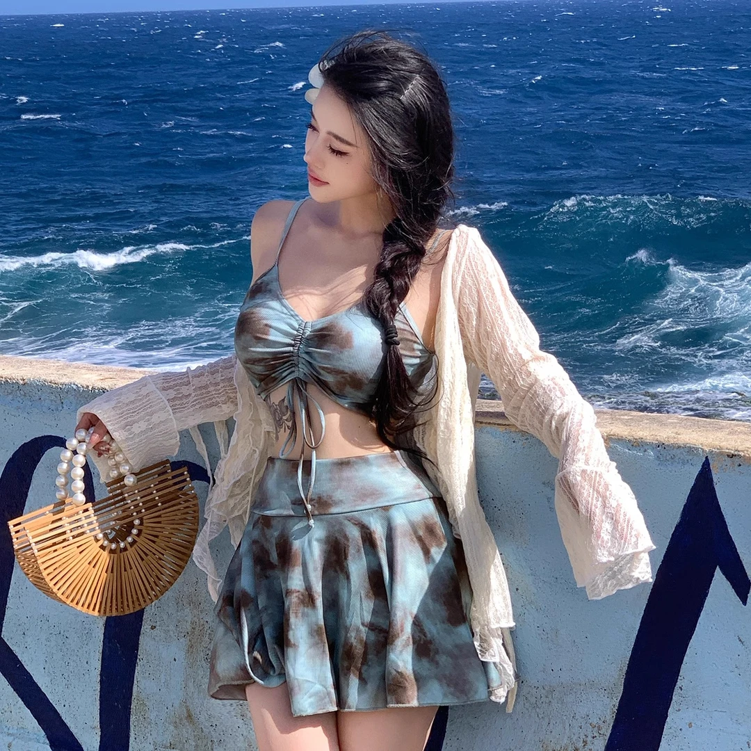 泳衣女性感纯欲裙式分体比基尼三件套微胖女孩遮肉大码泡温泉泳装