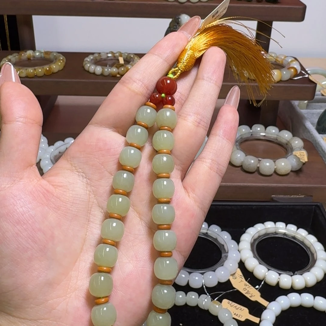 和田玉手串未镶嵌