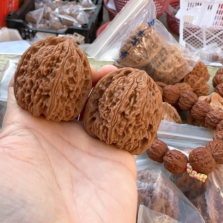 勃***勃文玩核桃把件南疆40