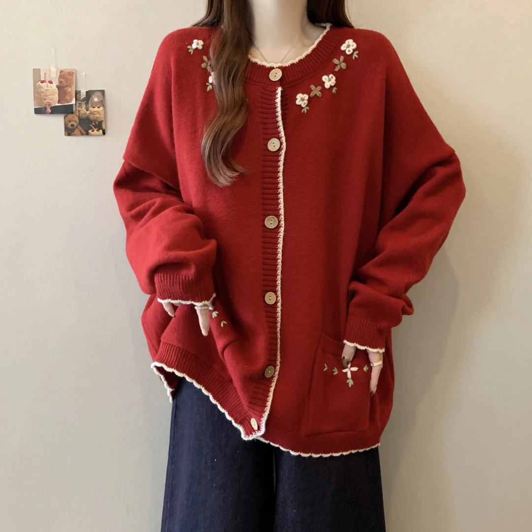 重工刺绣花朵宽松慵懒风针织开衫女大码胖mm百搭新年红色毛衣外套