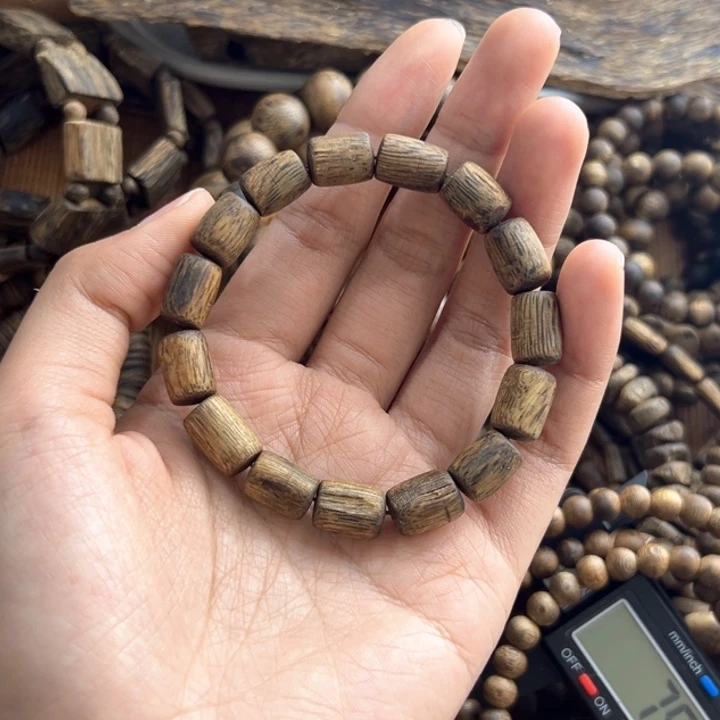 沉香沉香碎屑?**人卡9桶珠7克