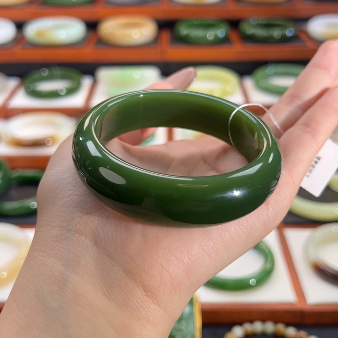 和田玉（碧玉）手镯未镶嵌