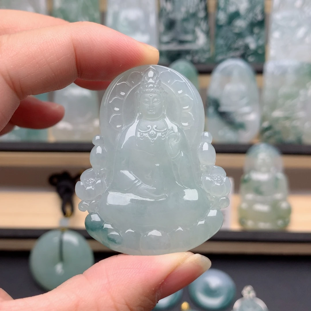 颈饰未镶嵌翡翠观音