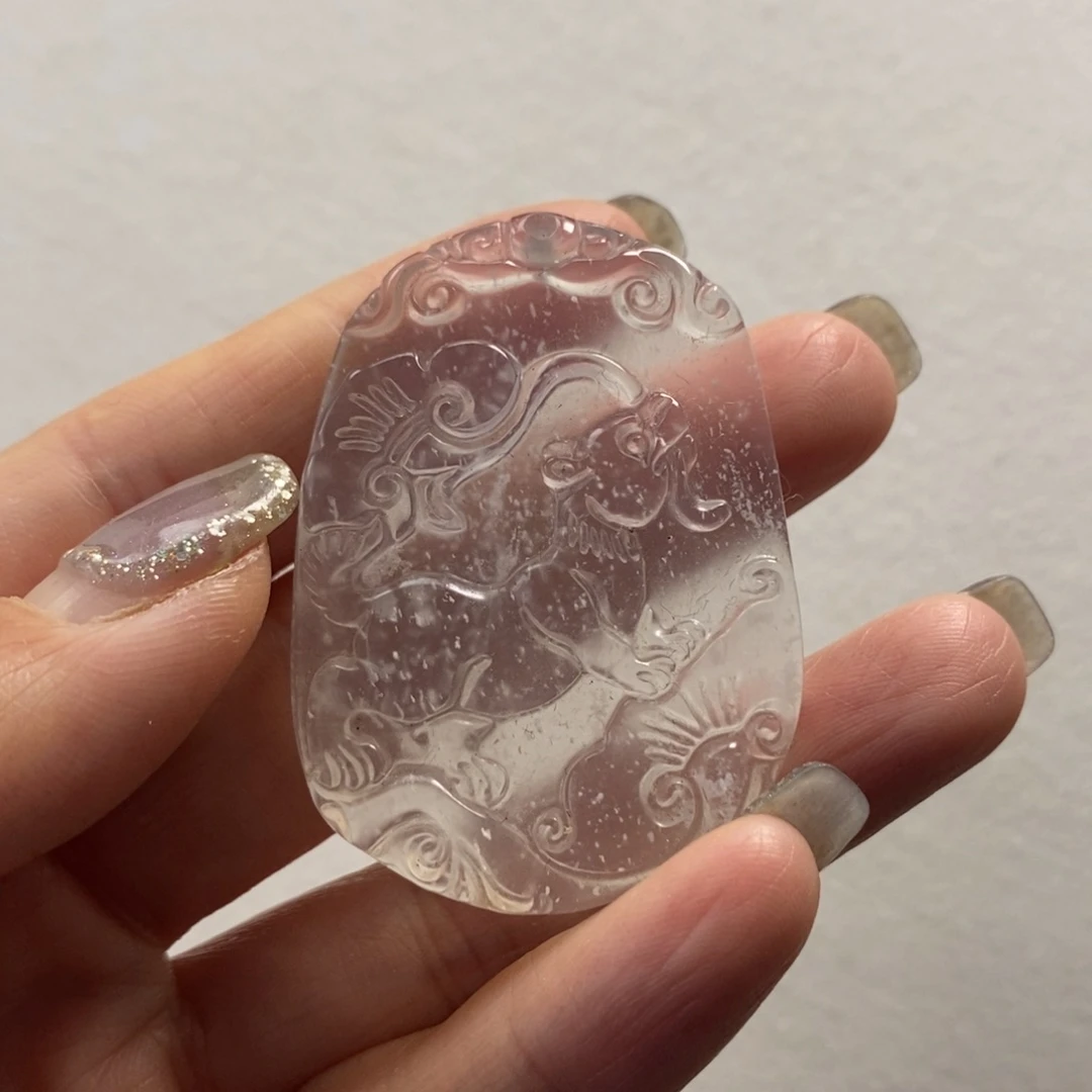 石英质玉未镶嵌颈饰雪花棉