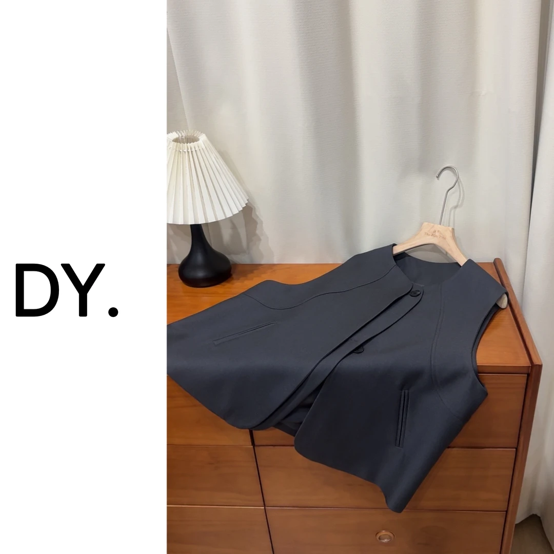 DY【里约马甲】 定制面料～时髦立体剪裁显瘦洋气纯色西装马甲