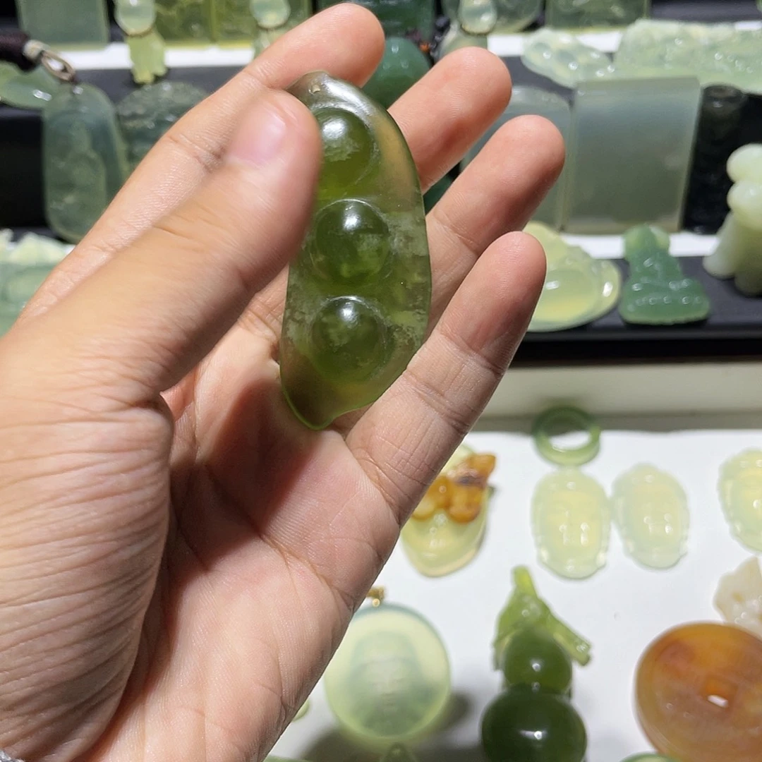 蛇纹石玉合金颈饰