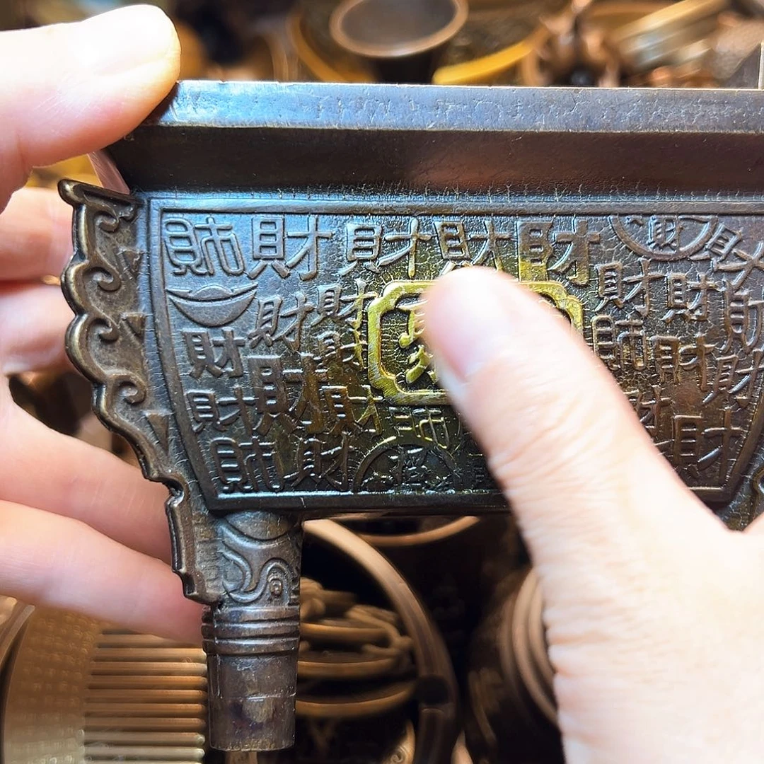 精美铜器工艺品等