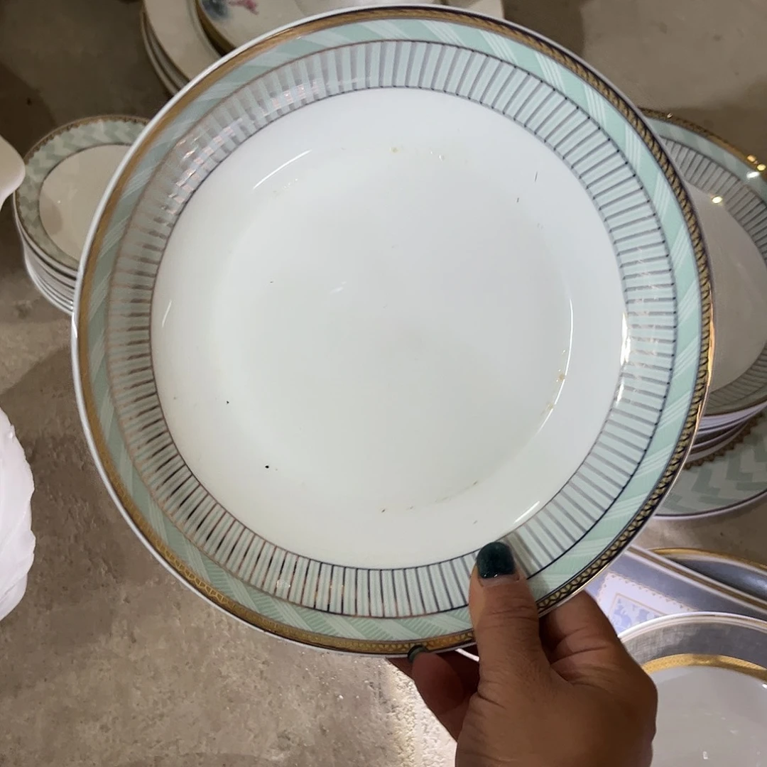 瓷片八寸盘八个高骨