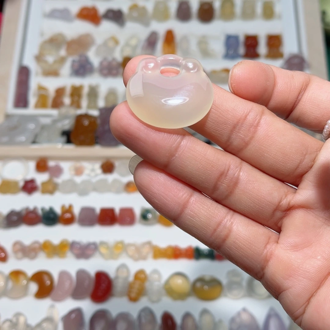 未镶嵌颈饰玛瑙/玉髓