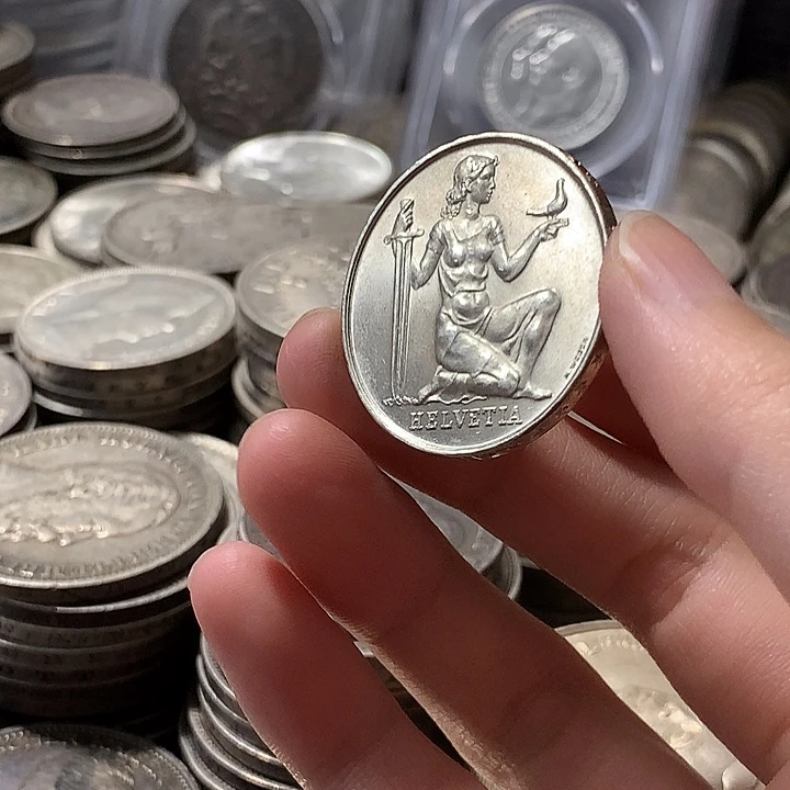 用***6银Ag800瑞士女神五法郎银币