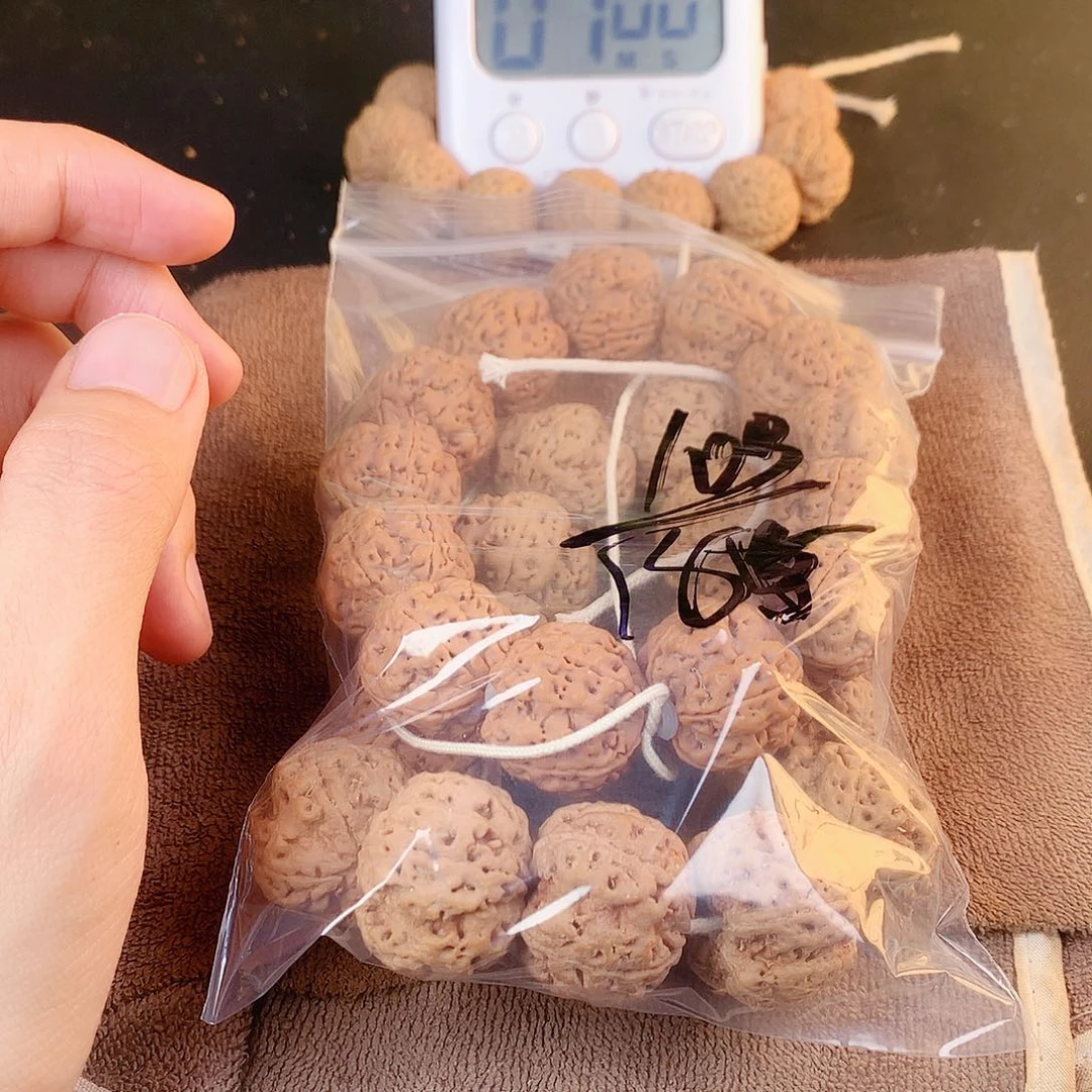 Z****金刚菩提吊坠10—————-