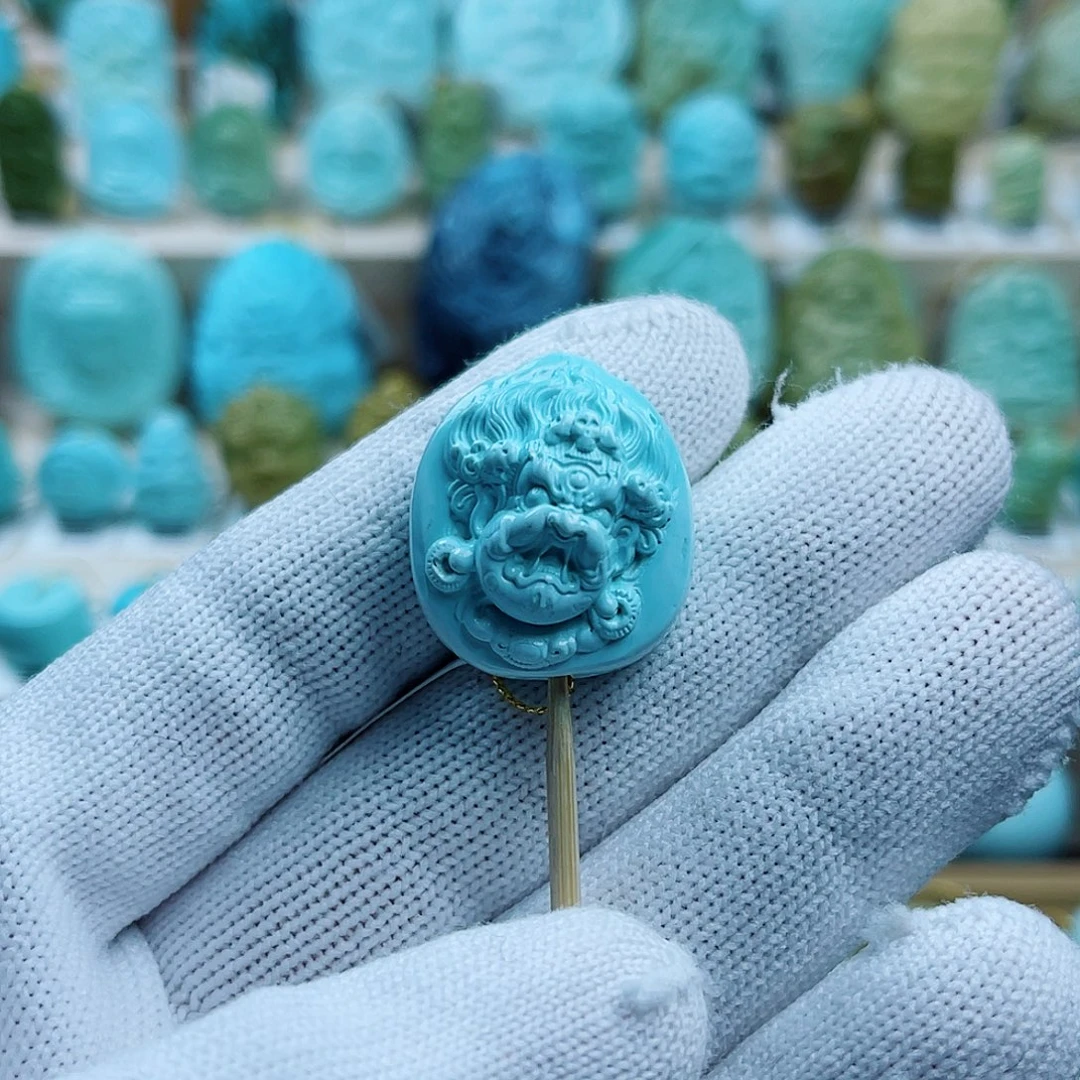 绿松石未镶嵌珠宝奇石