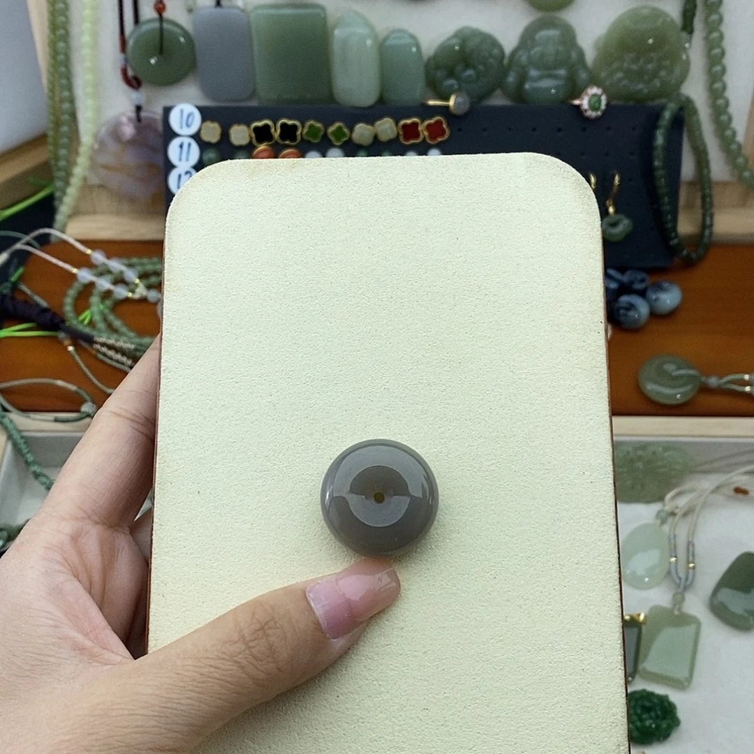 和田玉未镶嵌吊坠(不含链)