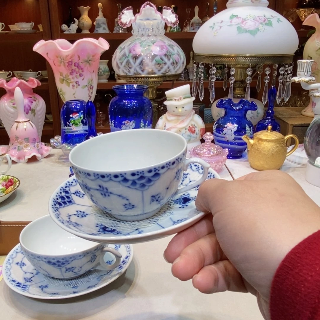 盘子背面有个制作痕迹