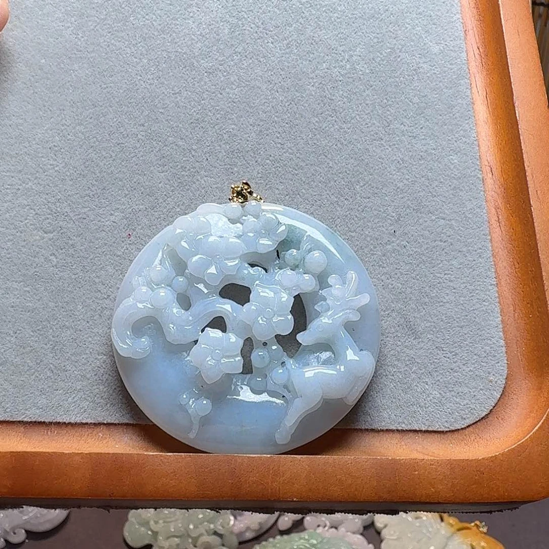 吊坠(赠链)未镶嵌翡翠