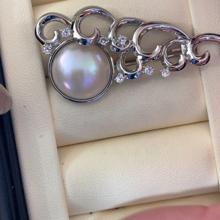 未镶嵌胸针拼合珍珠（马贝珠）