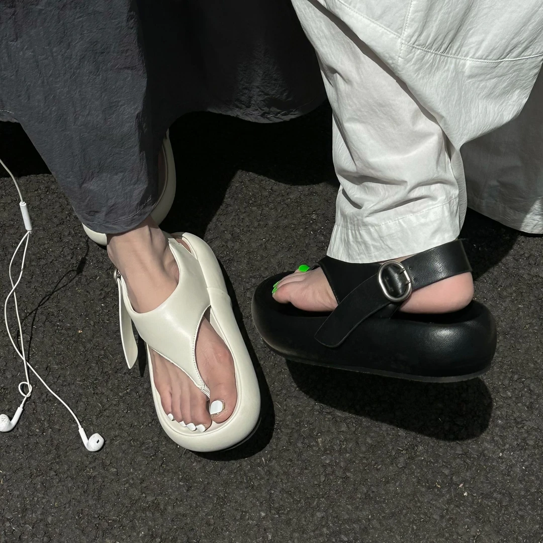 M300-1 SGIRL TWTW 时尚百搭厚底增高皮带扣夹趾凉鞋夏季休闲女鞋