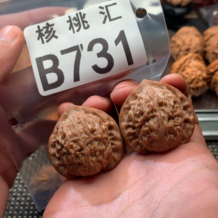 吊坠文玩核桃七步沟